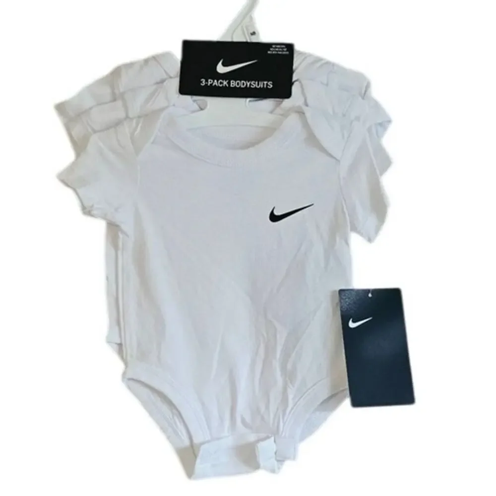 Nike baby 3-pack bodysuits size newborn